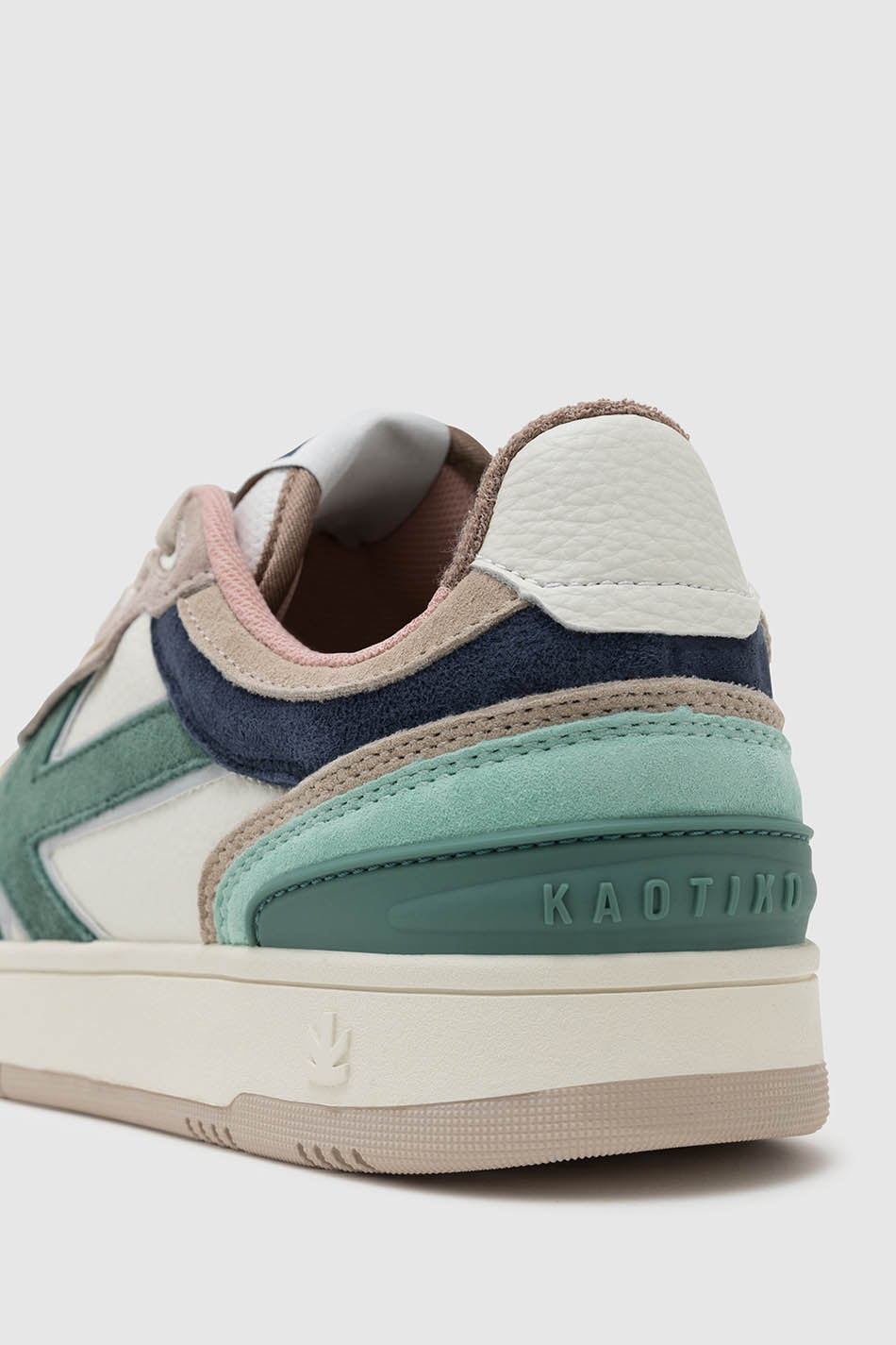 Kaotiko Piping Suede Multi Sneakers