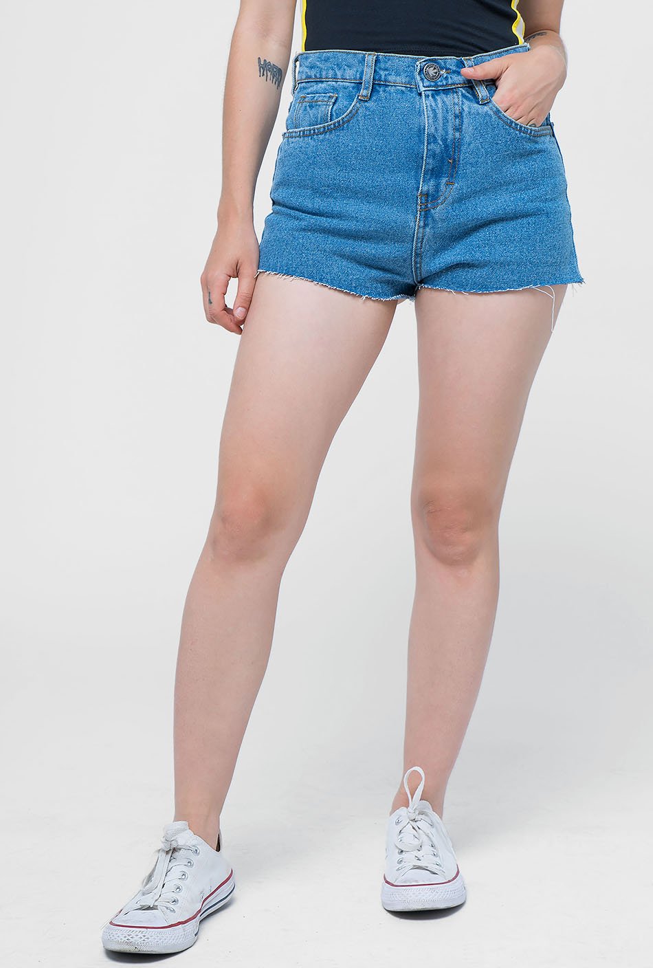 Short Mom Denim