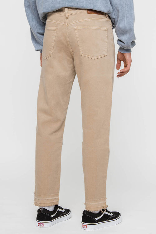 Pantalón cropped beige