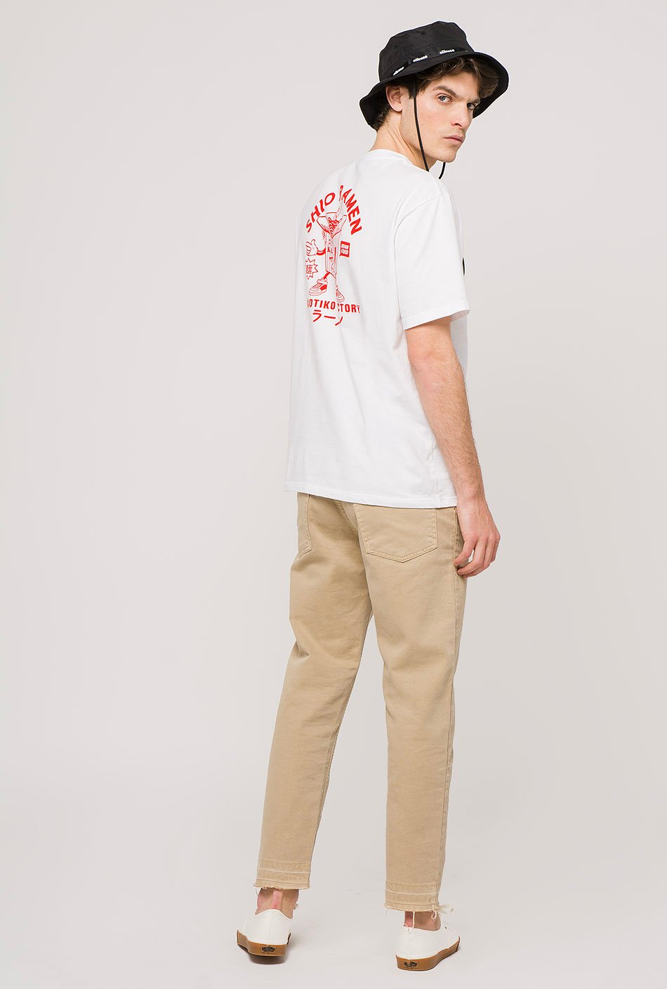 Pantalón cropped beige